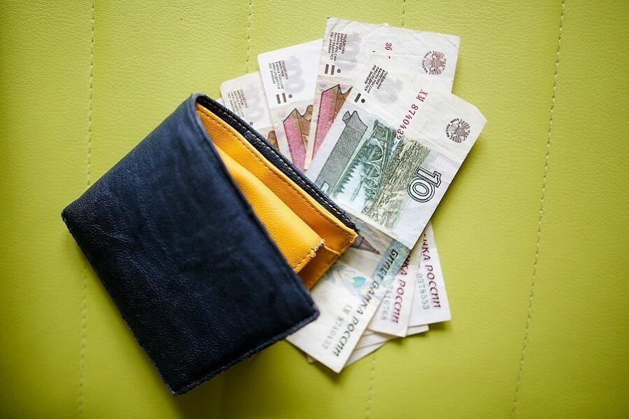 В Калининградской области ухудшилась ситуация с сокращением средних зарплат