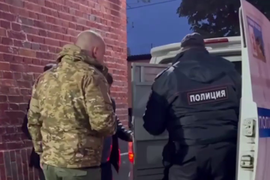 Против самбиста, ударившего сотрудницу ночного клуба, возбудили уголовное дело (видео)