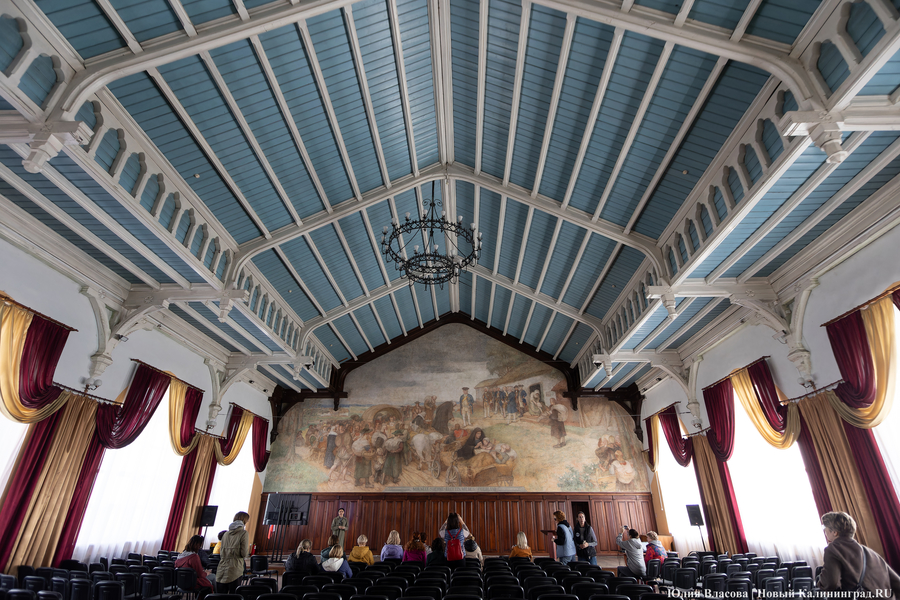 История плюс семейный портрет: кто изображен на спасенной фреске в Гусеве (фото)