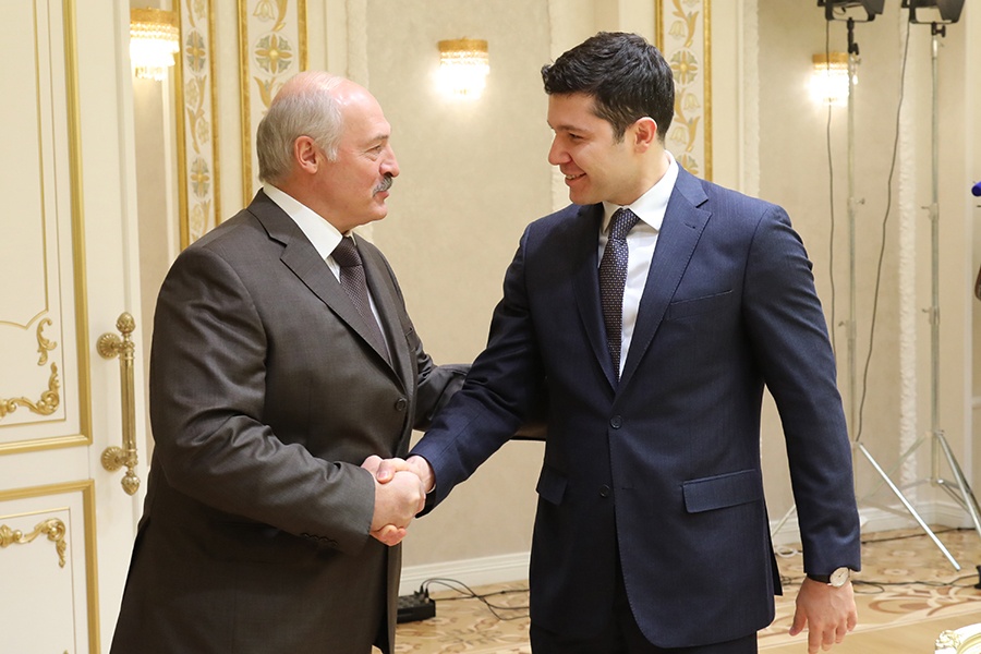 Лукашенко пообещал Алиханову решить проблемы мелиорации в Калининградской области