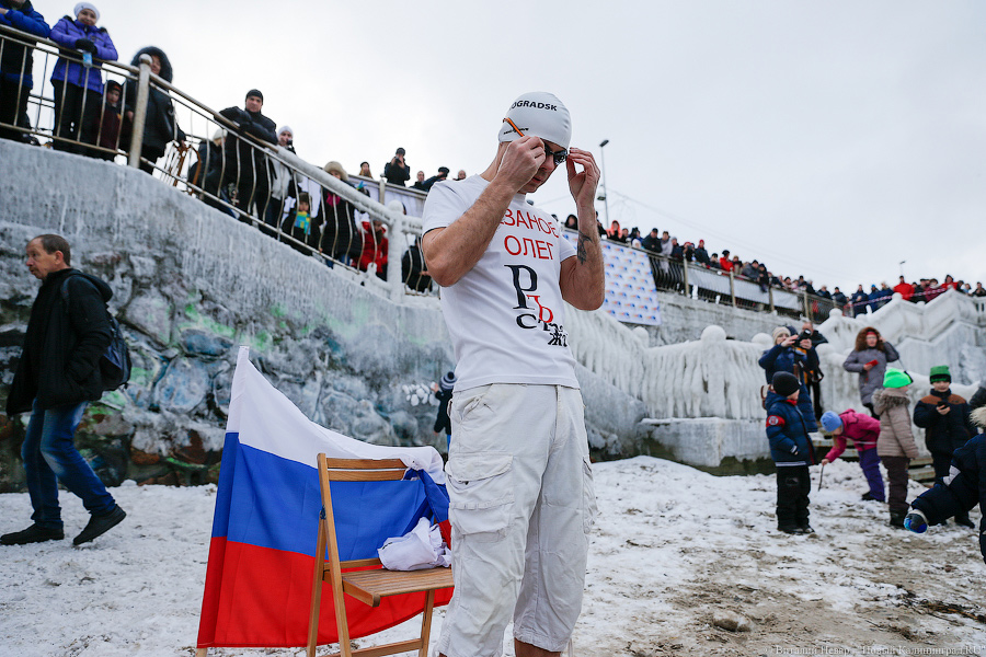 Купание бледных моржей: экстремальный триатлон и рекорд в Зеленоградске (фото)