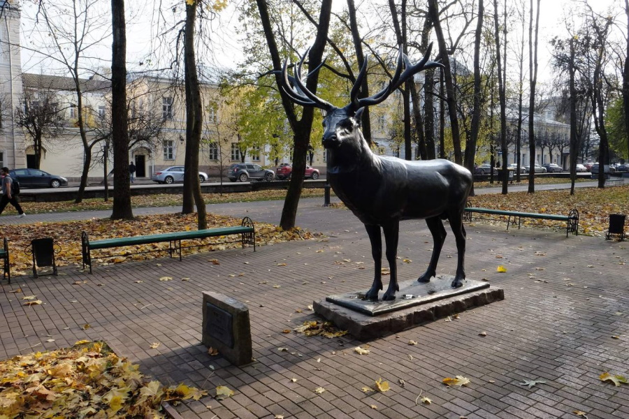 В Смоленске отказались признать памятником «враждебного» оленя из Роминтской пущи (фото)