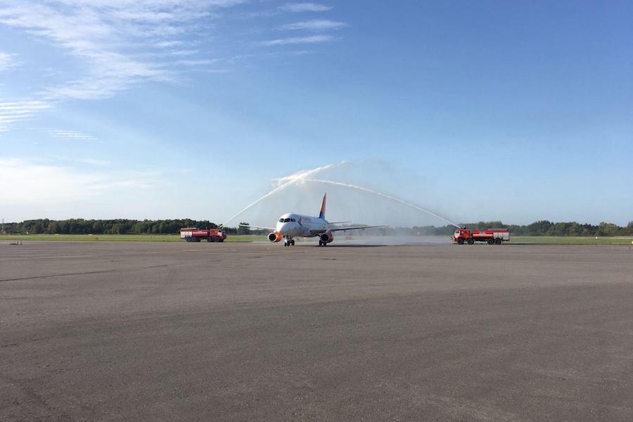 В «Храброво» приземлился первый рейс из Минеральных вод, их хотят сделать ежедневными
