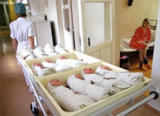 В России за 11 месяцев 2012 года родилось на 5 тыс человек больше, чем умерло 