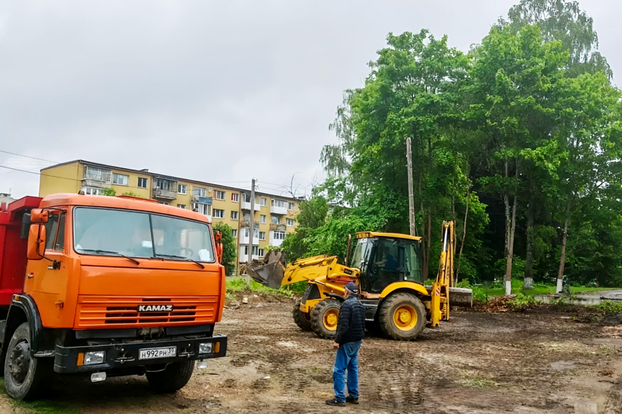 Власти планируют продолжить заказ модульных женских консультаций для городов области