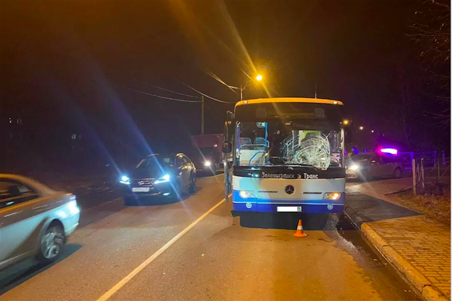 Повернул налево перед автобусом: в ГИБДД рассказали о ДТП с велосипедистом