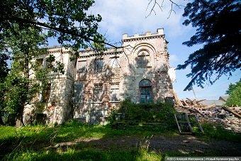 Суд изъял у бизнесмена из Москвы полуразрушенный особняк 18 века под Зеленоградском 