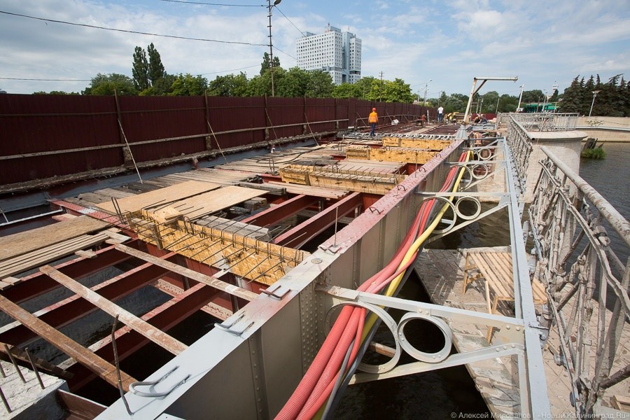 Ярошук предложил открыть для обзора разводной механизм на Деревянном мосту