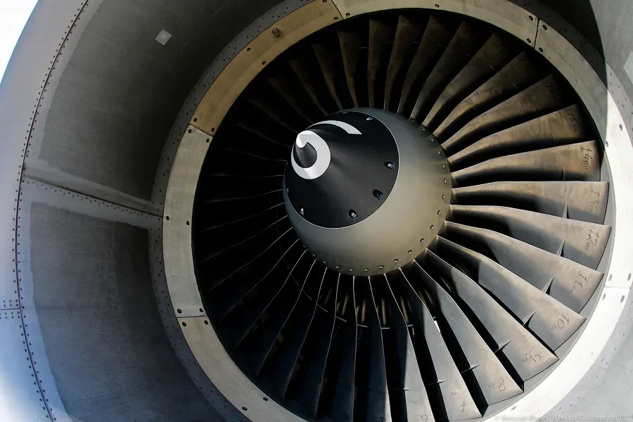 Азербайджанская авиакомпания отменила полеты из Баку в семь городов России