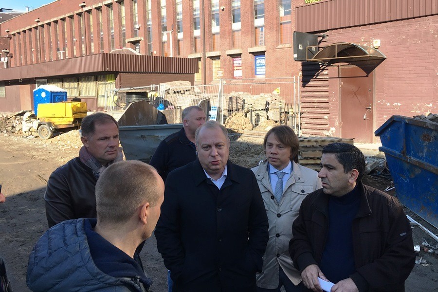 Гольдман рассказал, почему затянулось благоустройство ул. Баранова