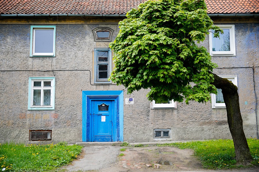 Во время капремонта «Пёстрого ряда» в Черняховске нашли столетнюю черепицу