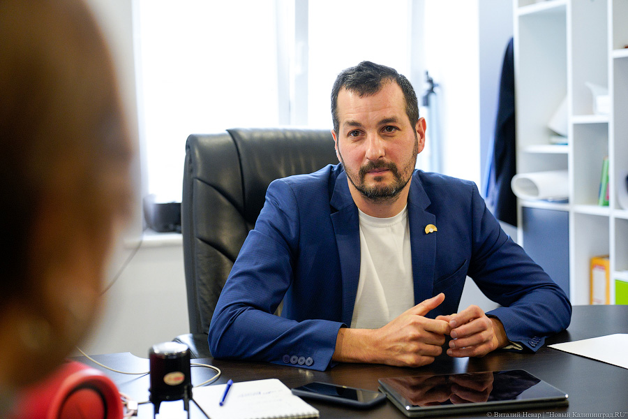 Время в поиске: рассказываем о планах Калининградского драмтеатра в этом сезоне