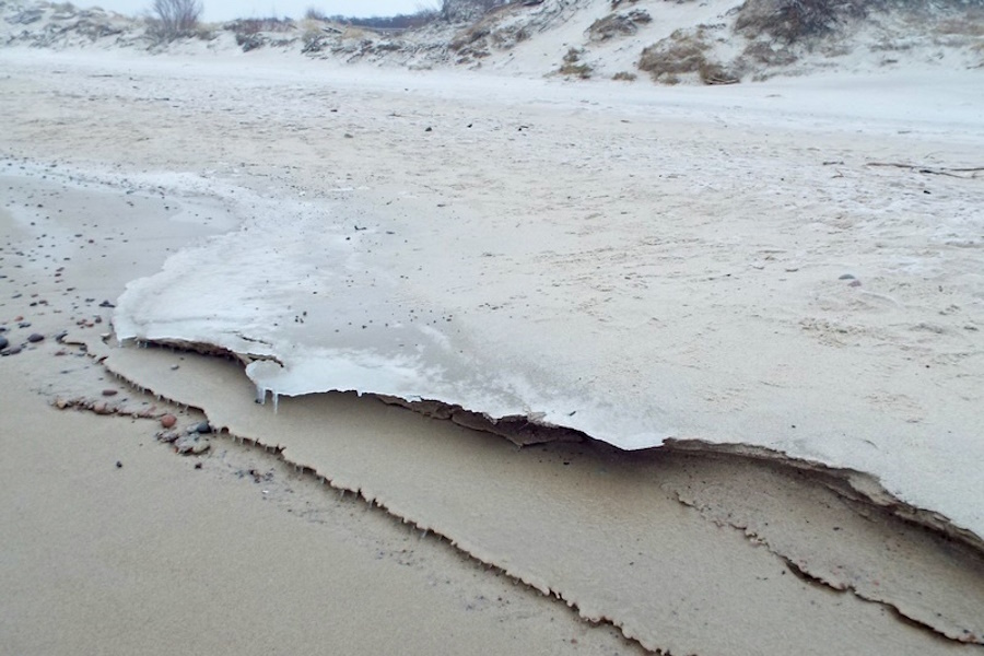 Ширина пляжей Куршской косы за два дня увеличилась на восемь метров (фото)