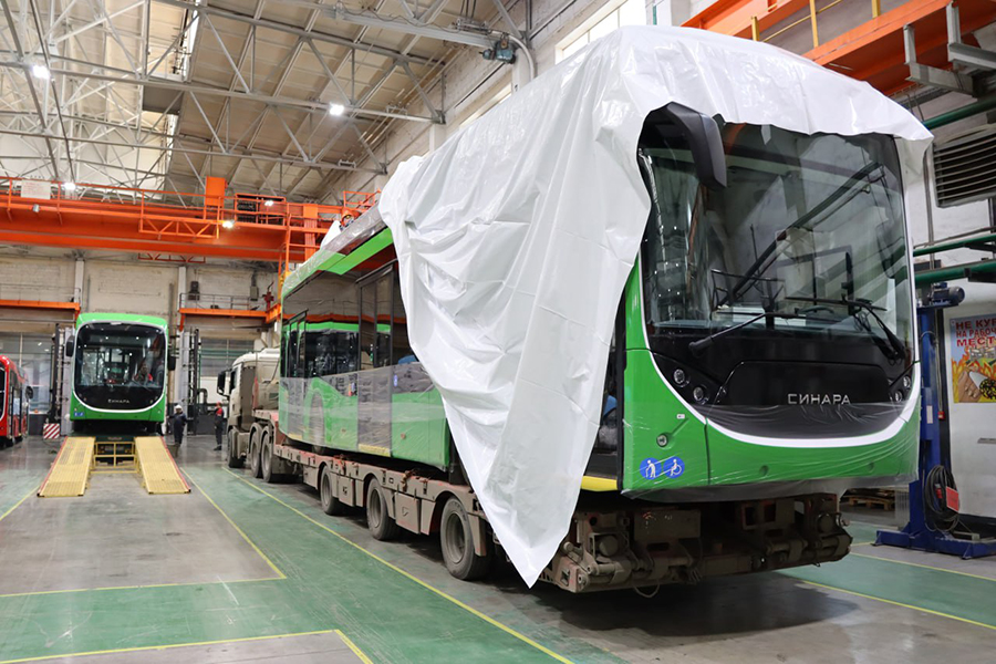 В Калининград отправили три новых троллейбуса из Челябинска (фото)