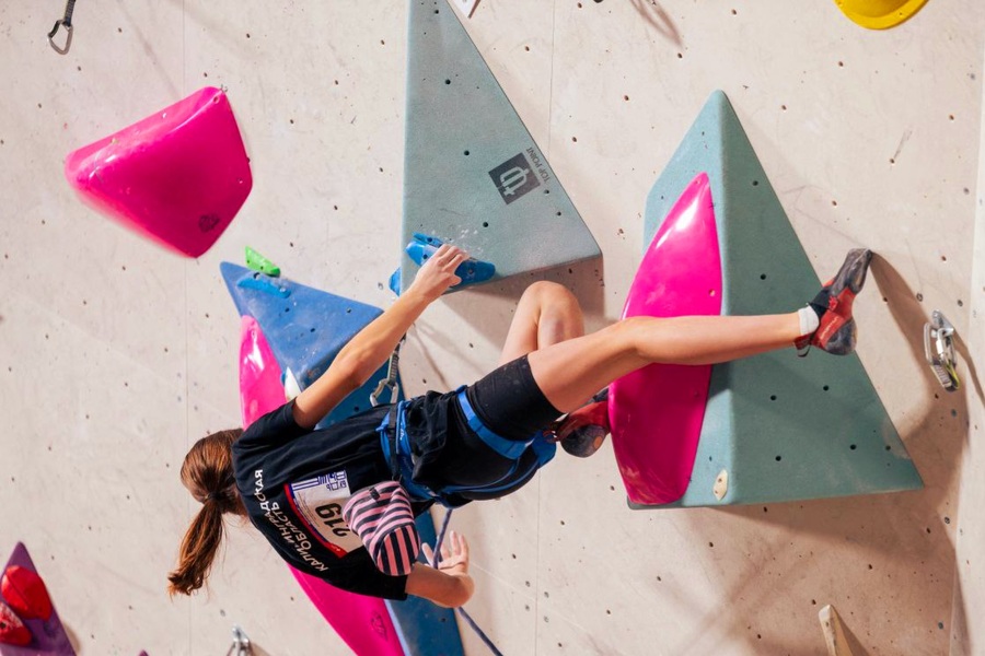 Калининградские скалолазы завоевали четыре медали в Екатеринбурге