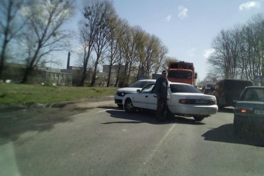 Движение по Большой Окружной затруднено из-за аварии (фото)