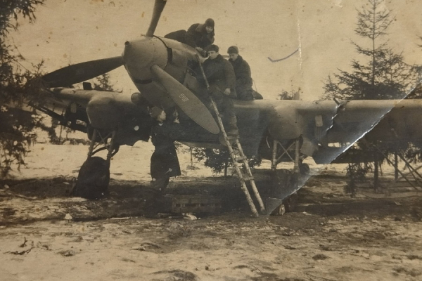 Загадка орденов и последнее письмо матери: история погибшего экипажа Ил-2 (фото)