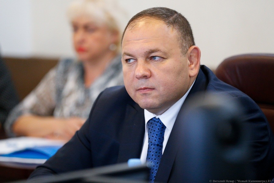 Депутаты горсовета решили наградить медалью профессора БФУ, хотя ничего о нем не знали