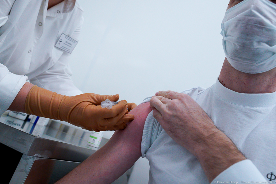 Мурашко: в России от коронавируса привиты почти 39 млн человек