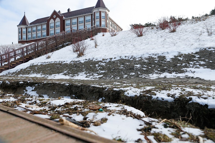 Суд наложил арест на 56 земельных участков в Пионерском