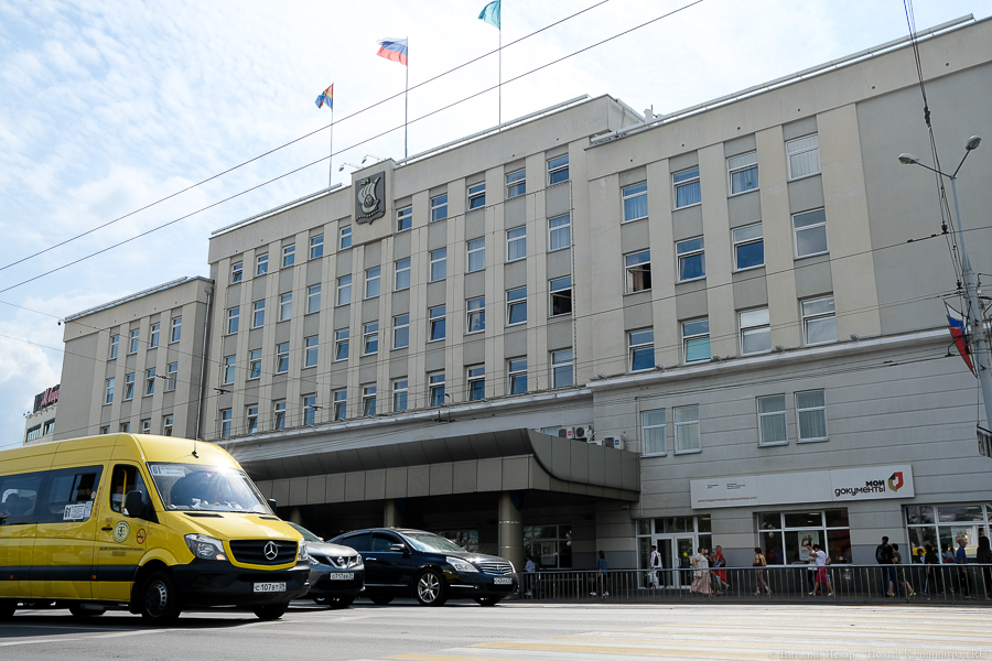 Горвласти поднимают пенсию за выслугу лет муниципальным служащим в 5 раз