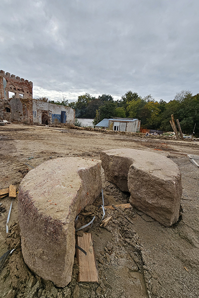 В замке Нойхаузен нашли старинный мельничный жёрнов