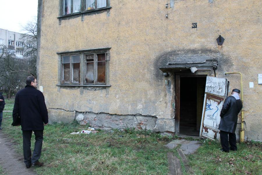«Народный фронт»: аварийные дома на Красносельской до сих пор не расселены