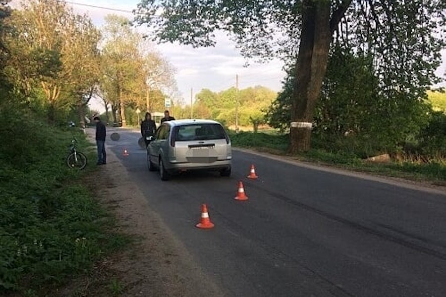 Под Черняховском школьник попал под колеса «Форда» на велосипеде (фото)