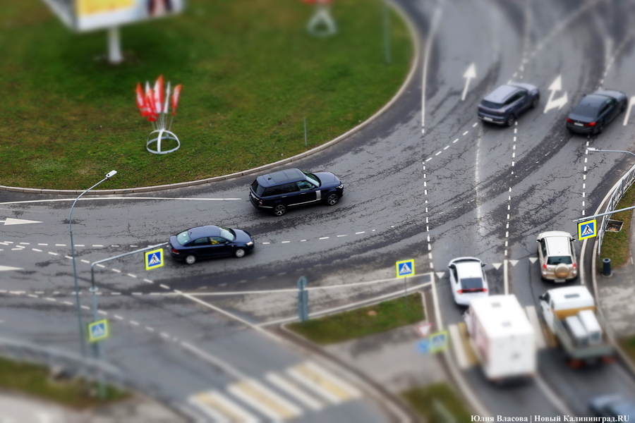 СМИ: водителям с выданными в 2025 году номерами без флага России грозит штраф