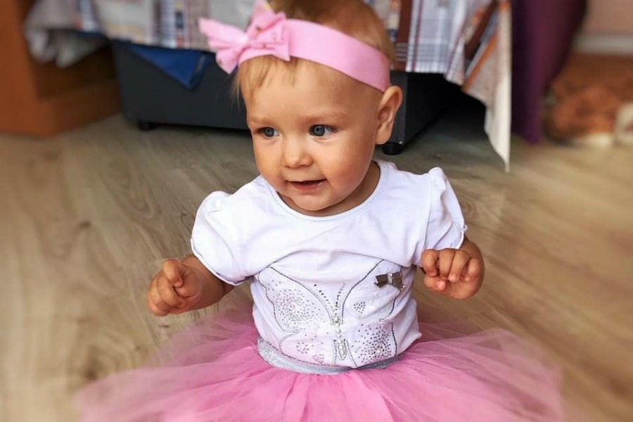 «Не имеем права»: власти ответили родителям Миланы на просьбу купить лекарство