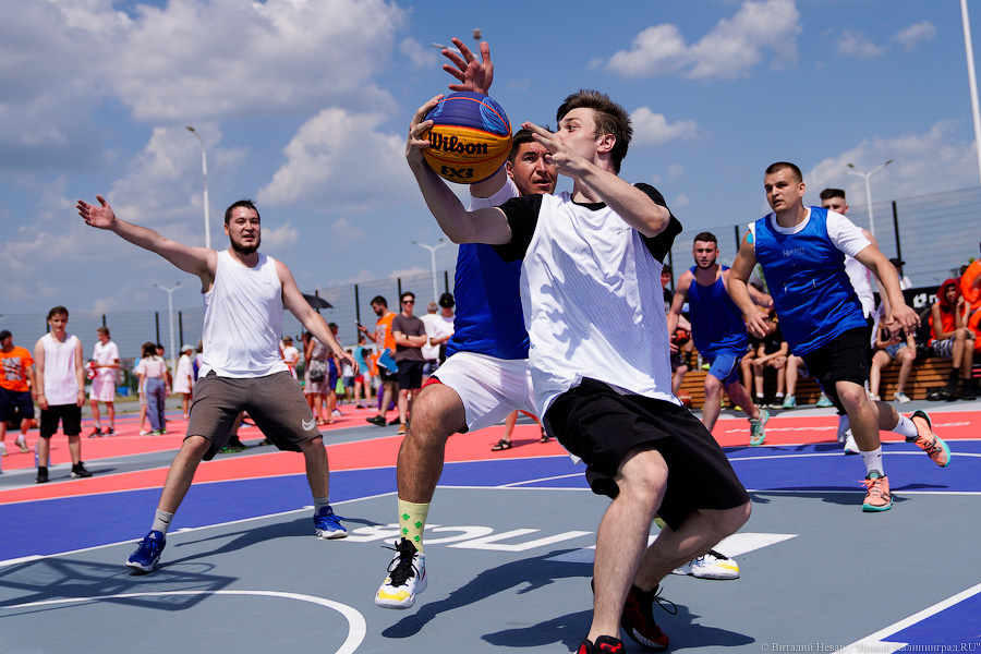 Семь кортов и воркаут: у стадиона «Калининград» открыли Центр уличного баскетбола (фото)