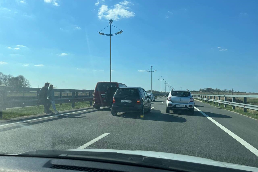 На Приморском кольце из-за ДТП сильно затруднено движение в сторону побережья (фото)