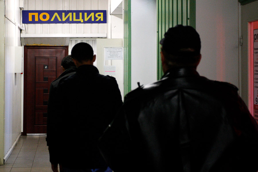 МВД: после 30 сентября полиция начнет выдворять из страны нелегальных мигрантов