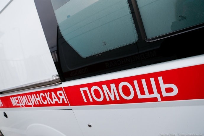В Калининграде «Хёндэ» врезался в столб, пострадал 4-летний ребёнок