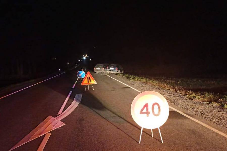 В Неманском районе «Мерседес» не пропустил «Опель», пострадали двое (фото)