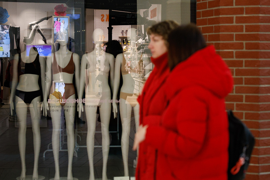 Исследование: после ухода из России иностранных сетей одежды цены выросли на 30%