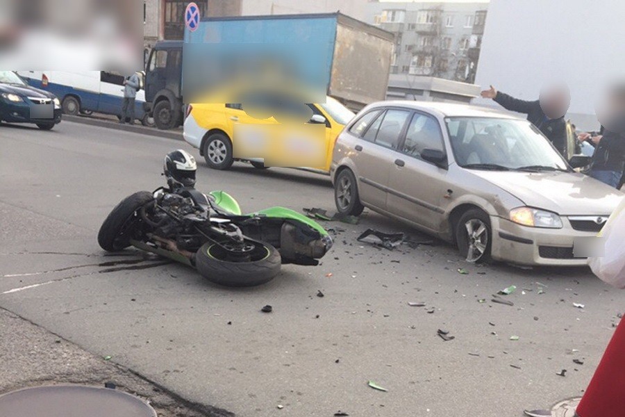 Сбитый на У. Громовой мотоциклист погиб (фото)