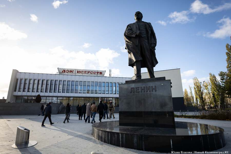 Переименованный в Калининградский театр эстрады Дом искусств заказывает новую вывеску (фото)