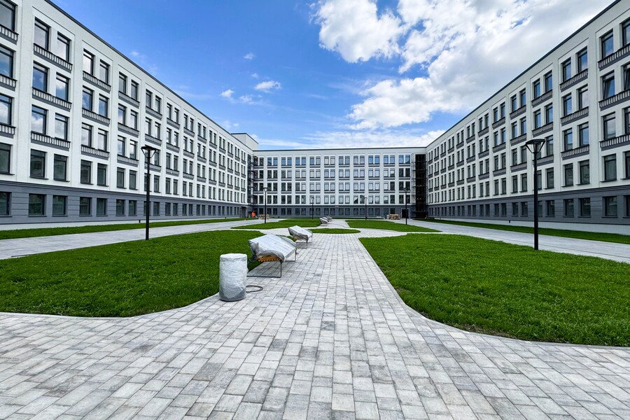 Работы по благоустройству территории неокампуса намерены завершить до конца года