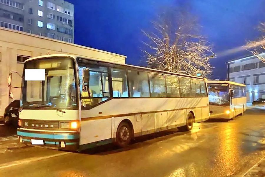 В Калининграде автобус от столкновения с другим автобусом сбил женщину (фото)