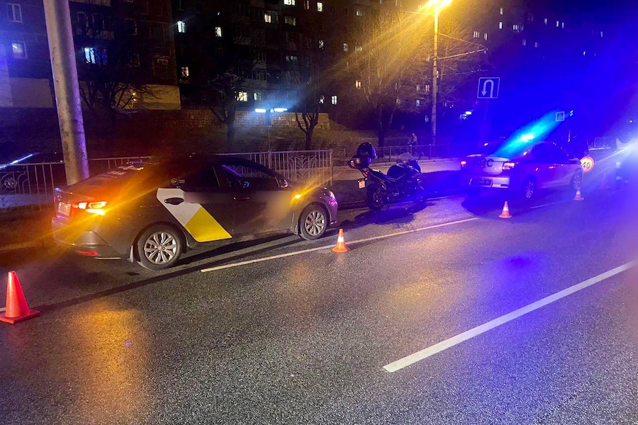  В Калининграде «Ямаха» открыл сезон аварий с участием мотоциклистов (фото)