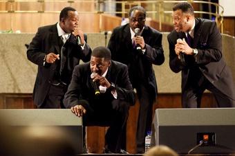 «Из Соединенных Штатов с любовью»: фоторепортаж с концерта «The Brotherhood Singers»