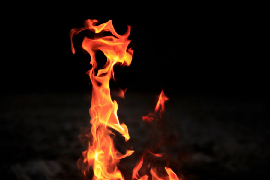 В Калининграде четыре школьника получили ожоги от подожженного растворителя