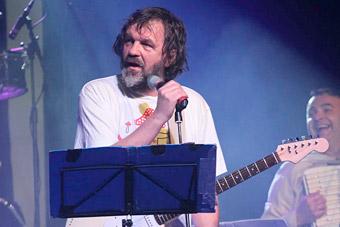 «Здесь не курят»: Эмир Кустурица и The No Smoking Orchestra в «Ситипарке»