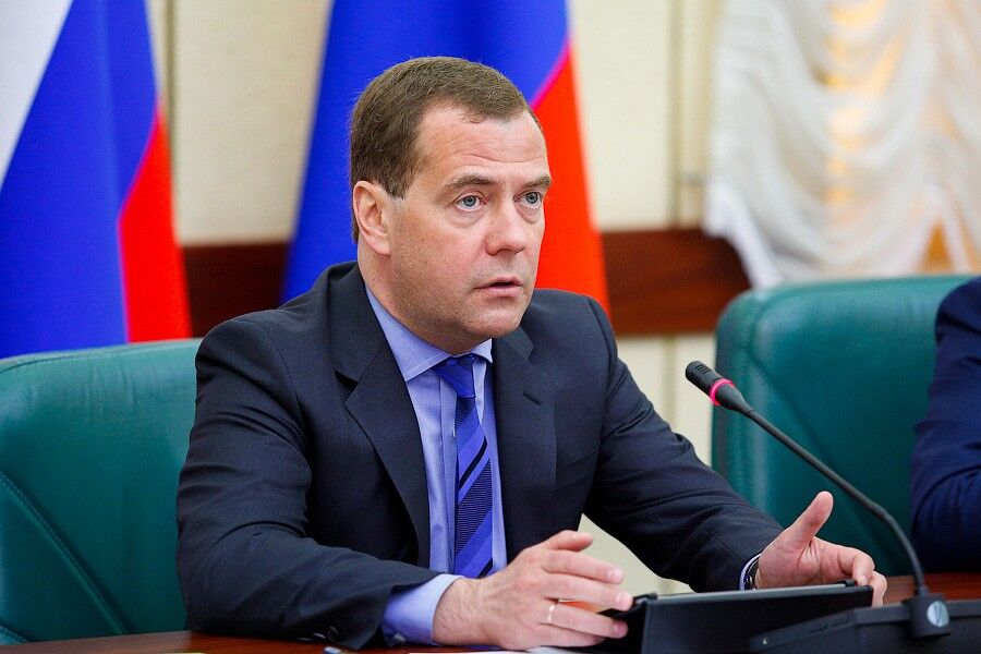 Медведев: с Россией стали считаться по-настоящему — как с Советским Союзом
