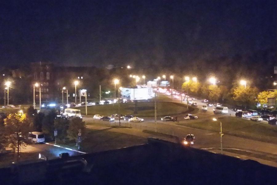 На Моспроспекте Калининграда столкнулись три авто, образовалась большая пробка (фото)