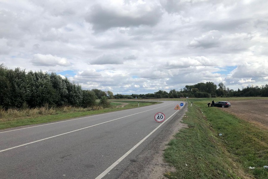  В Нестеровском районе превысивший скорость водитель «приехал» в кювет (фото)