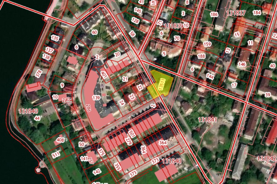 Горвласти вновь разрешили вырубить деревья на участке у Верхнего озера