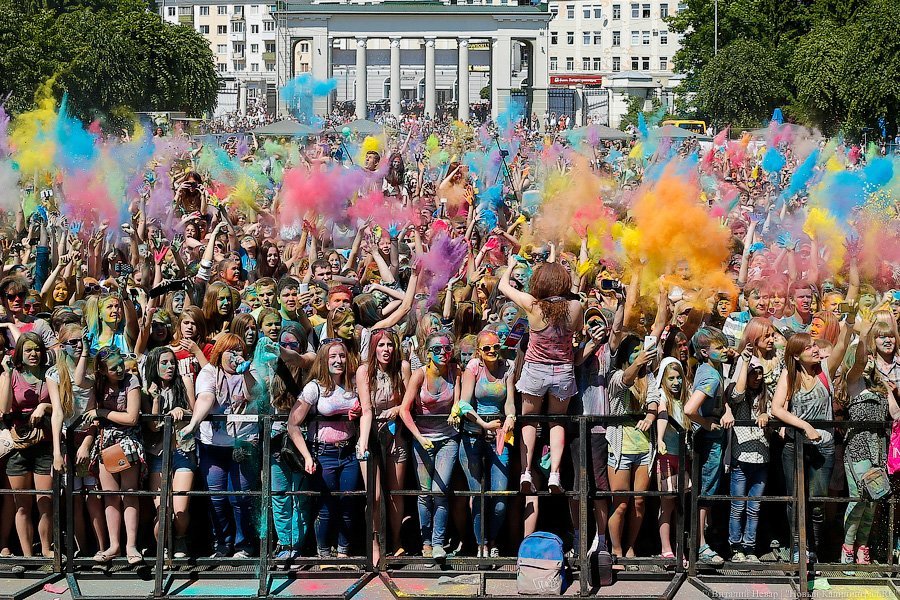 Все цвета радуги: День России и длинные выходные в городе с 10 по 13 июня