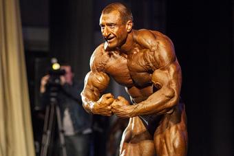 Сильные мира сего: в Калининграде прошел чемпионат по бодибилдингу и фитнесу